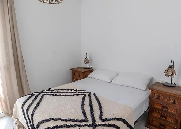 Driftwood 2 Bedroom - Earthy, Peaceful, Calm Appartamento Nerja