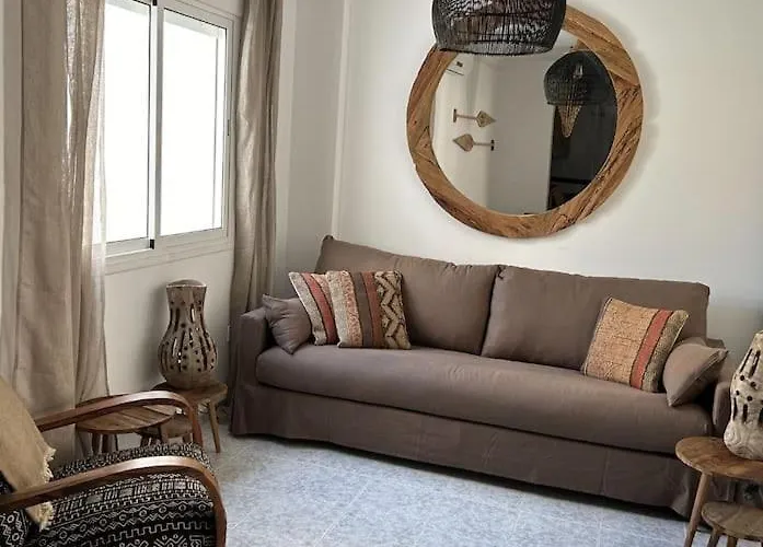 Driftwood 2 Bedroom - Earthy, Peaceful, Calm Apartman Nerja