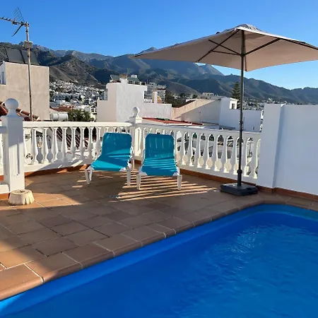 Driftwood 2 Bedroom - Earthy, Peaceful, Calm