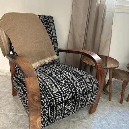 Driftwood 2 Bedroom - Earthy, Peaceful, Calm * 네르하